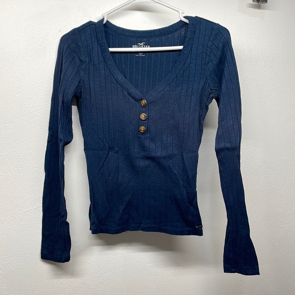 Hollister, V-neck button medium navy blue long sleeve